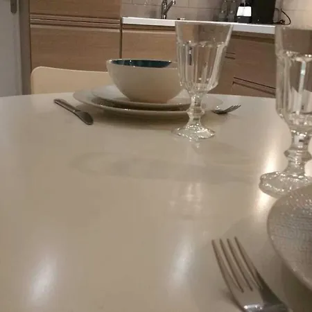 De La Richelandiere Apartment *